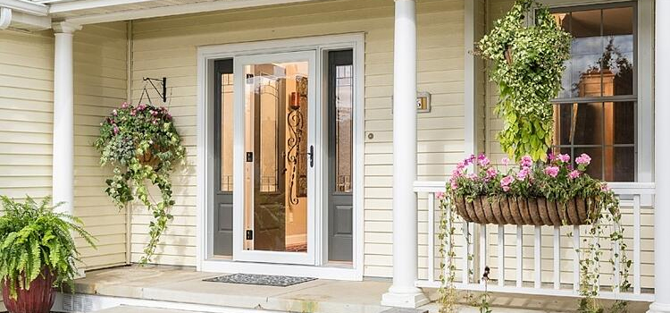 screen door installation in East Palo Alto